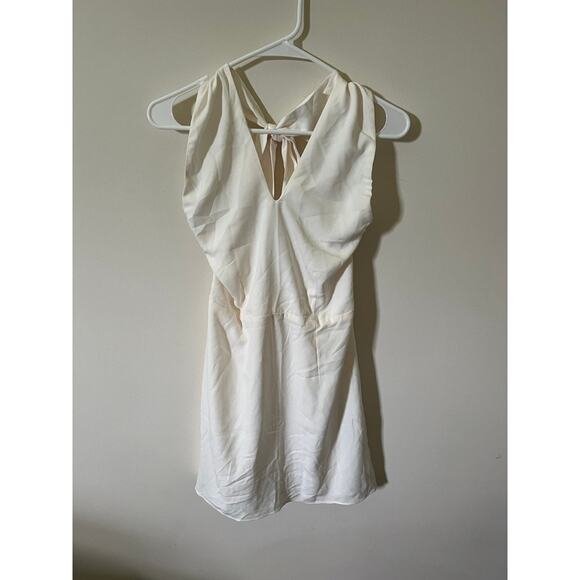 Abercrombie & Fitch Dresses & Skirts - Abercrombie & Fitch White Halter Mini Dress